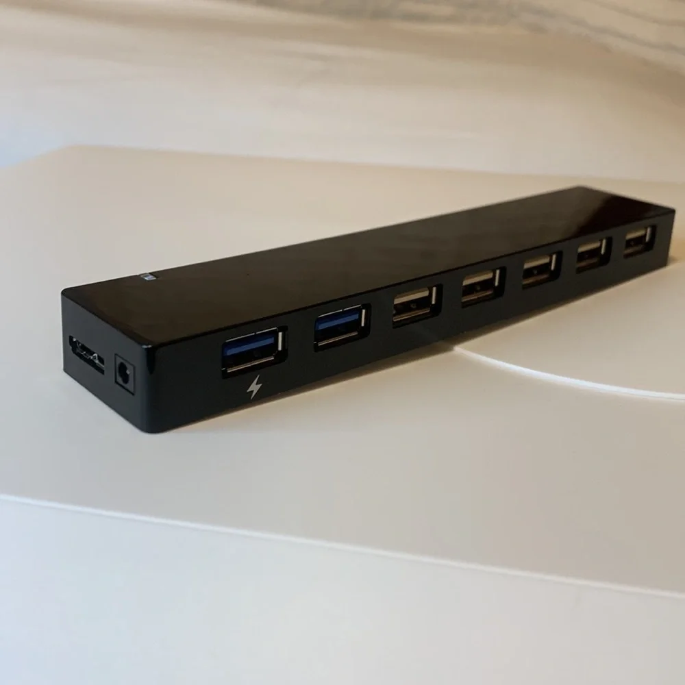 Black USB 3.0 7-Port HUB with AC Adapter